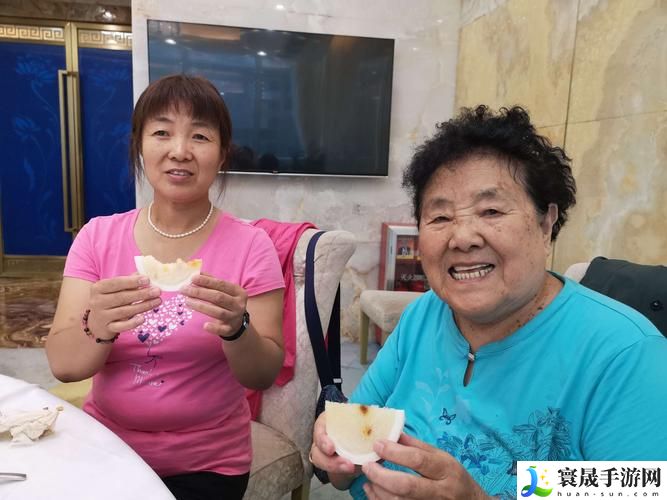 Chinese老太交grany