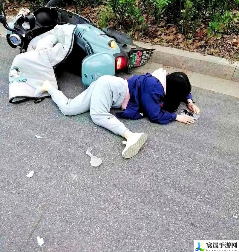 臭小子姨妈腰快断了第12集剧情