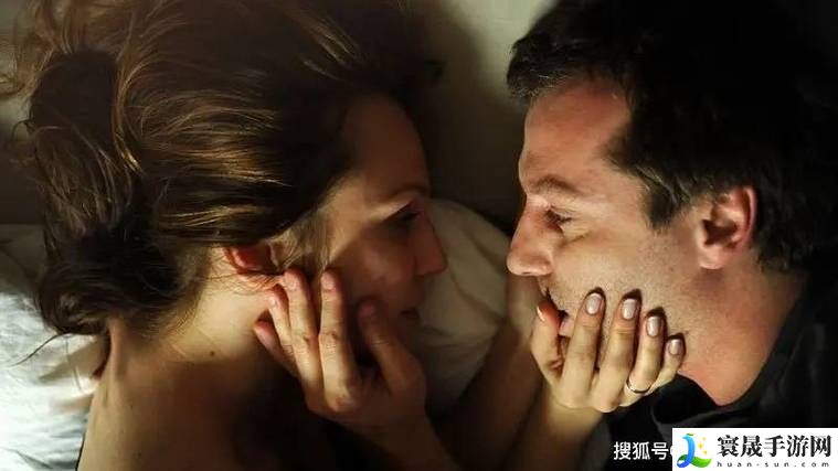 背叛丈夫的部长妻子伦理电影