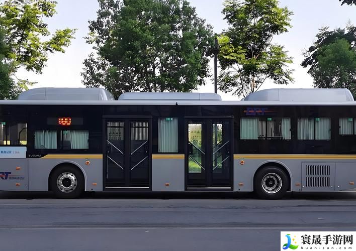 没带罩子让他C了一天公交车